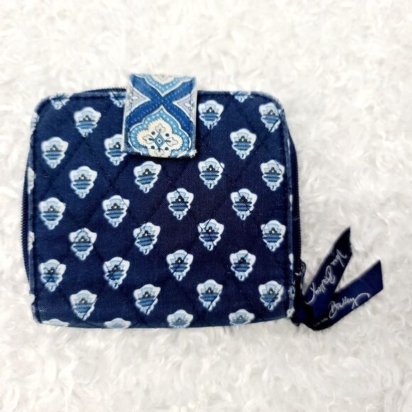 Vera Bradley "Nantucket Navy" Wallet - Picture 1 of 4